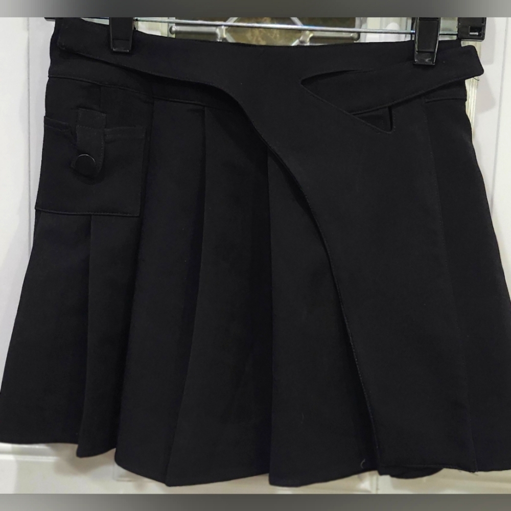 Dolls kill Darker Ways Black Mini Apron Pleated Skirt Juniors Size Small